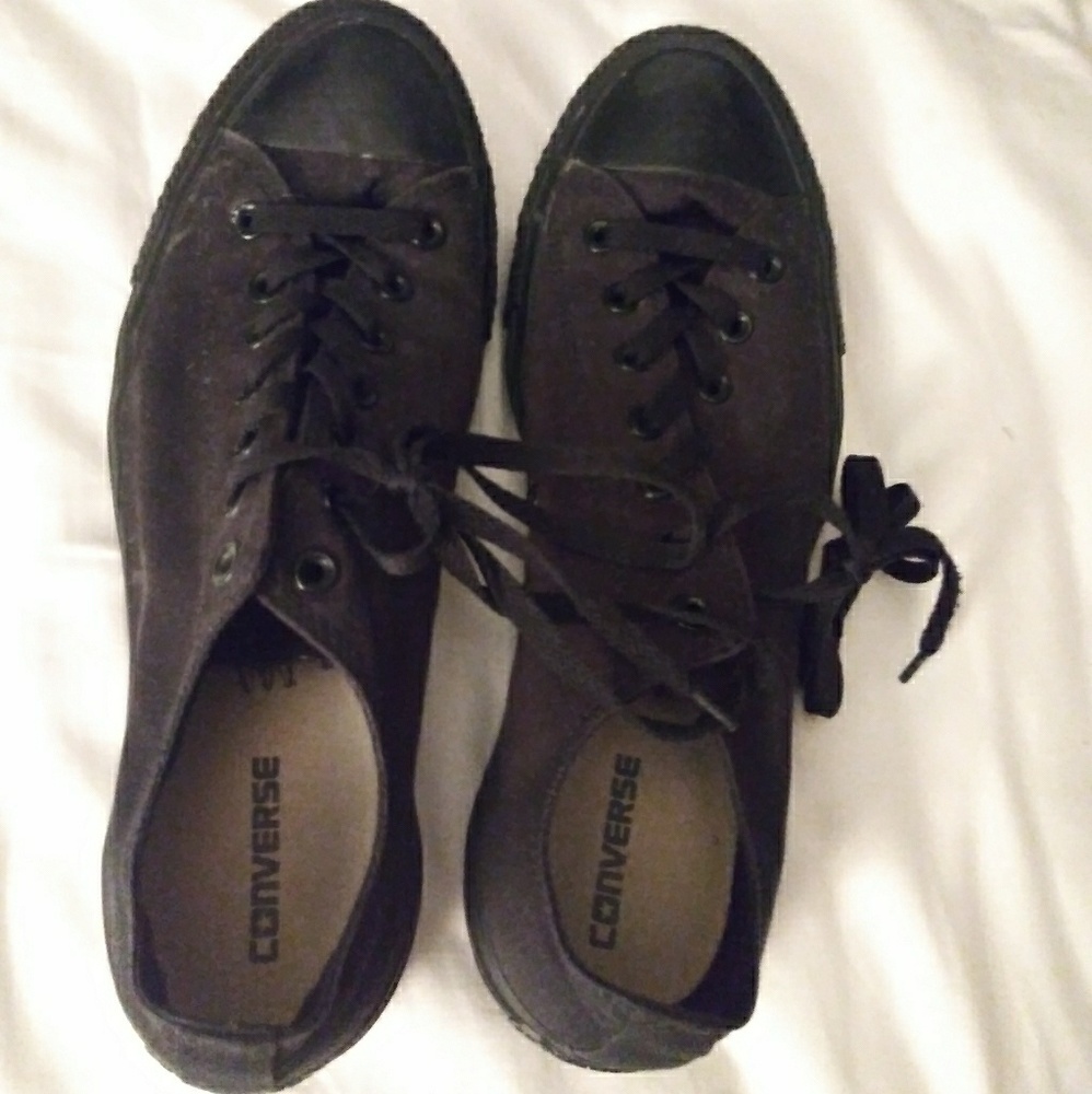 Converse sneakers black size 12